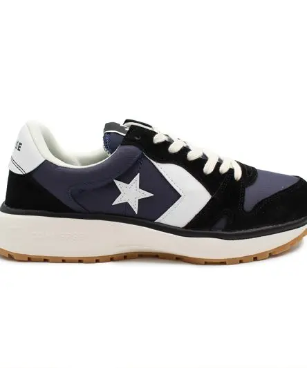 کانورس ران استارترینر طوسی مشکی، یک انتخاب بینظیر و همیشگی برای کسانی است که به دنبال تجربهای از راحتی و سبکی همراه با ظاهری آراسته و مد روز هستند.