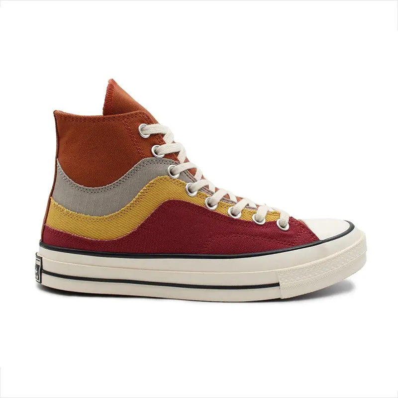 کانورس رنگی ساق بلند، همواره به عنوان یک انتخاب جذاب و پرطرفدار در میان دوستداران مد و استایل شناخته شده‌اند که راحتی و دوام بالایی دارد.