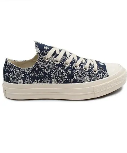 کفش کانورس(باندانا)سرمه ای طرحدار کوتاه