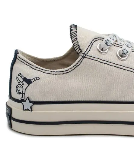 کانورس سفید