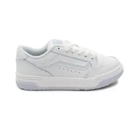 کفش ونس چرم فول سفید های لن، گزینه‌ای ایده‌آل و بی‌نظیر برای افرادی است که در پی ترکیبی از شیک‌پوشی و راحتی در کفش‌های خود هستند.