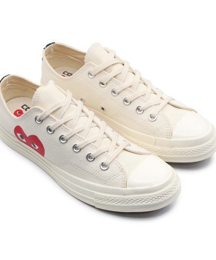 کفش کانورس کرم