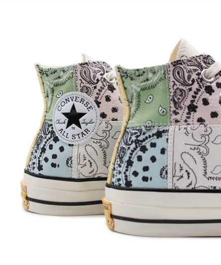 کفش کانورس طرح دار