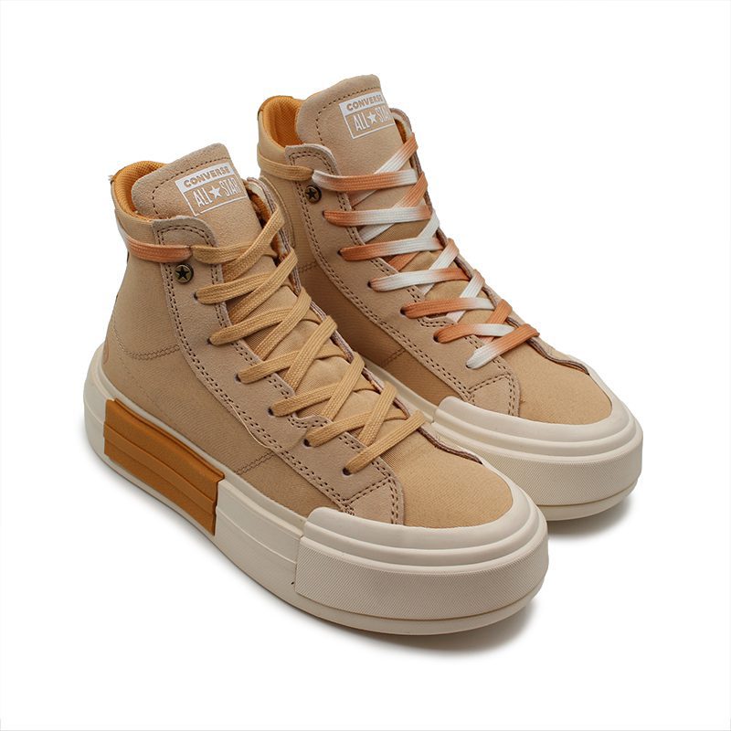 چگونه کانورس ساقدار را با استایل‌های مختلف ست کنیم؟ راهنمای کامل