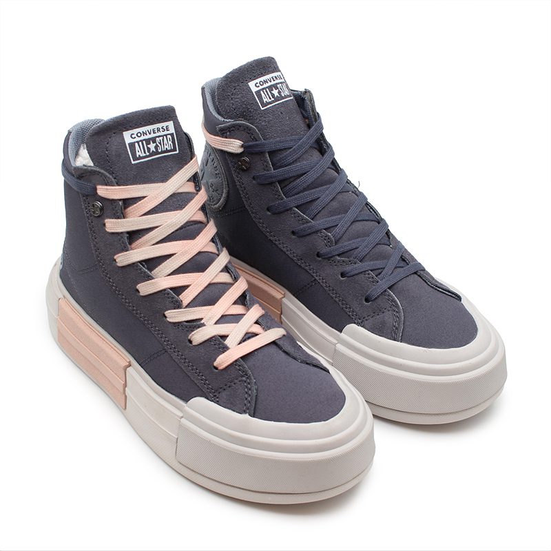 چگونه کانورس ساقدار را با استایل‌های مختلف ست کنیم؟ راهنمای کامل