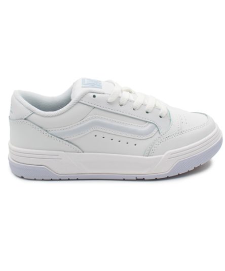 کفش ونس چرم فول سفید های لن، گزینه‌ای ایده‌آل و بی‌نظیر برای افرادی است که در پی ترکیبی از شیک‌پوشی و راحتی در کفش‌های خود هستند.